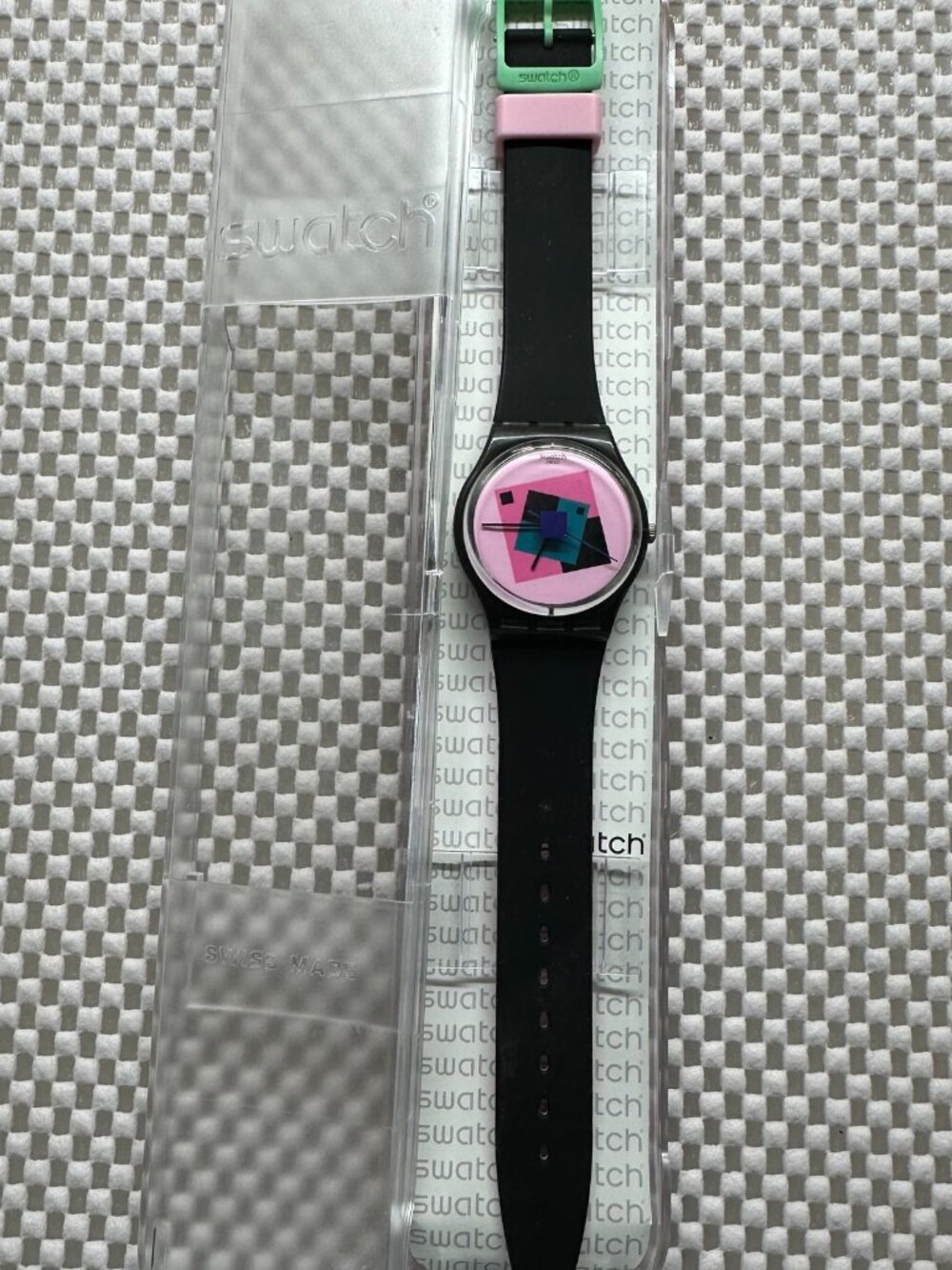 Swatch Watch Crazy Square GA109 Classic 2014 - Picture 3 of 8